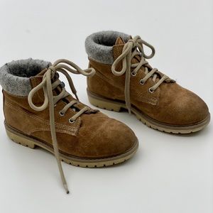 Boys camel winter boots